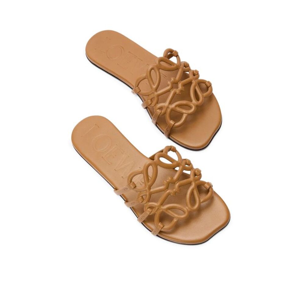 Loewe Women Anagram Petal Slide In Calfskin - Picture 3 of 5
